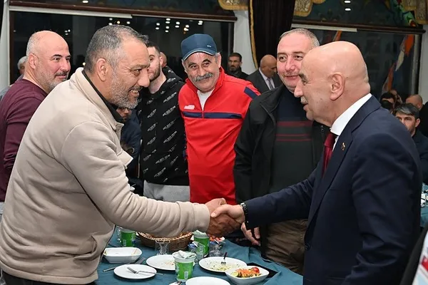 Turgut Altınok canlı yayında dev projelerini tek tek anlattı! Ankara’daki son anketler ne diyor?