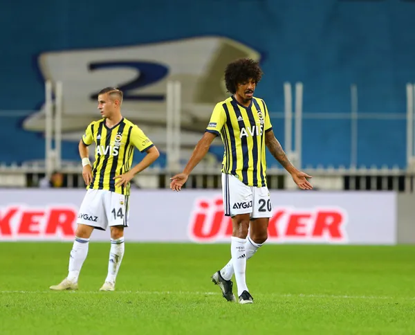 Luiz Gustavo Galatasaray maçında oynayacak mı?