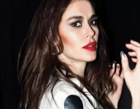 Kısa süre önce hem annesi hem de babasını kaybeden Ayşe Hatun Önal ortadan kayboldu! Haber alınamıyor