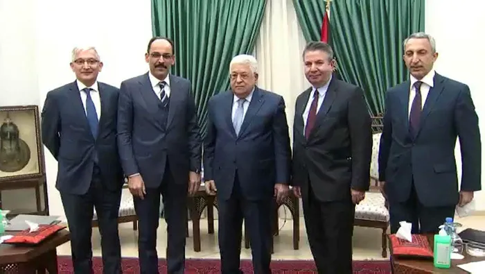 sozcu-kalin-ve-bakan-yardimcisi-onal-filistin-devlet-baskani-abbas-ile-gorustu-1645049749051.jpg İbrahim Kalın ve Sedat Önal, Filistin Devlet Başkanı Abbas ile görüştü - 1