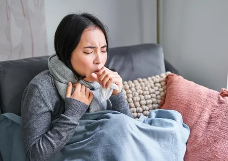 İbn-i Sina’nın yüzyıllık şifa formülü! Geçmeyen öksürüğü 1 kaşıkta silip süpürüyor