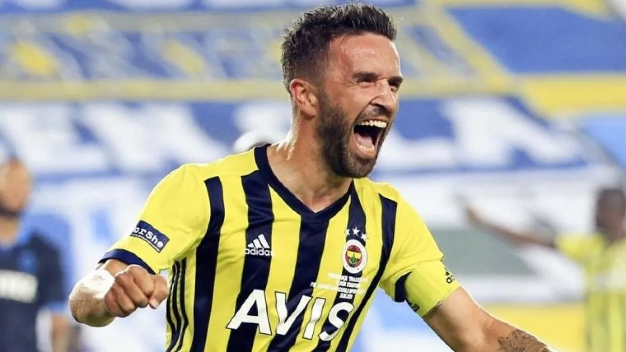 Fenerbahçeli Gökhan Gönül'ün yeni durağı Çaykur Rizespor oldu: Bu hafta resmi sözleşmeye imza atacak