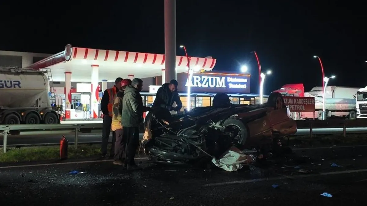 Ankara'da otomobil ve TIR kazası! Araç takla attı: Ölü ve yaralılar var