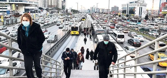 Son dakika: İstanbul için kaos uyarısı! 15 dakikalık yol 1 saat sürüyor!
