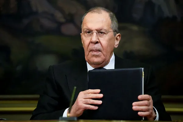 Son dakika: Sırbistan ziyareti engellenen Rusya Dışişleri Bakanı Lavrov'dan AB ve NATO'ya sert çıkış: Gerçeklerden korkuyorlar - 1