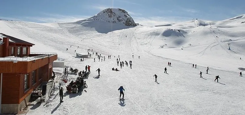 HAKKARİ TERÖRÜN İZLERİNİ KIŞ TURİZMİYLE SİLECEK