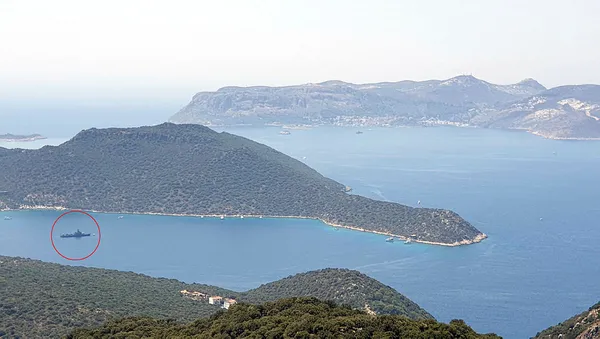 Doğu Akdeniz'de hareketli saatler! Türk fırkateyni yeniden Kaş'ta... - 6