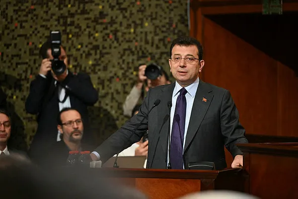 Hizmet fukarası İmamoğlu! Koltuğu kapınca vaatlerini unuttu