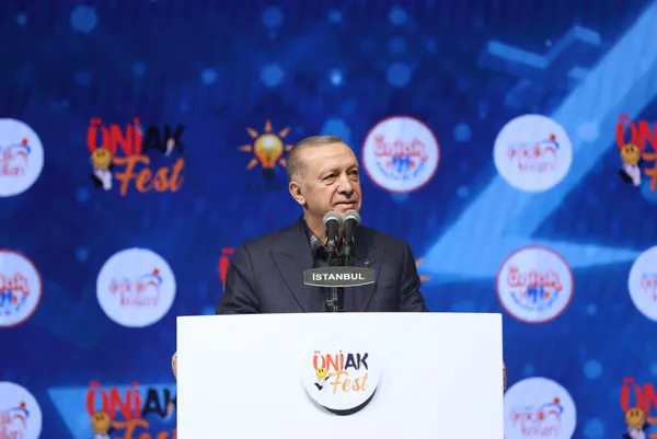 Son dakika: Başkan Erdoğan’dan Üniversiteli AK Gençlik Festivali’nde önemli açıklamalar | Buradan meydan okuyorum deyip gençlere mesaj verdi