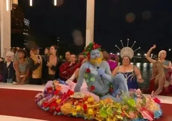 Paris Olimpiyat Oyunları açılışındaki LGBT skandalına Vatikan'dan sert tepki: Dine yönelik gülünç imalarda bulunulmamalıdır