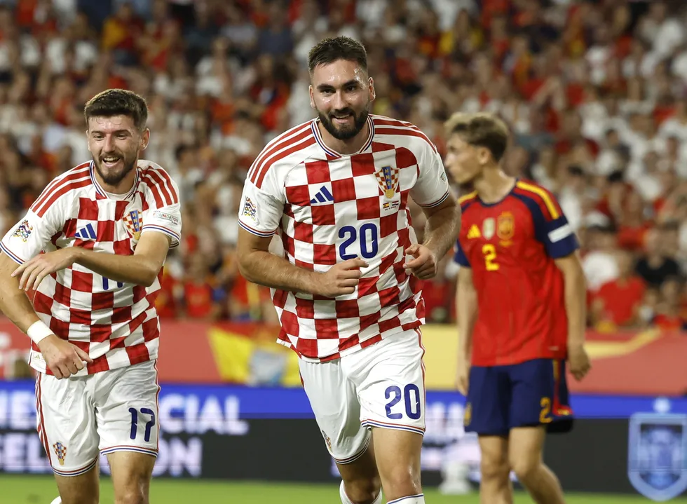 uefa-uluslar-liginde-dev-randevu-ispanya-ile-hirvatistan-a-haberde-karsi-karsiya-geliyor-1790713053597.jpg Lamine Yamal şov yaptı: İspanya, Hırvatistan'ı rahat geçti - 2