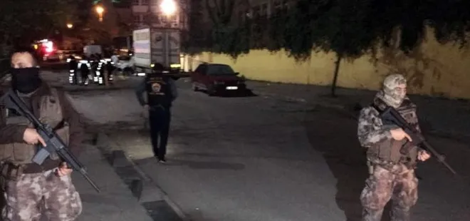 Bağcılar'da okul önünde silahlı çatışma