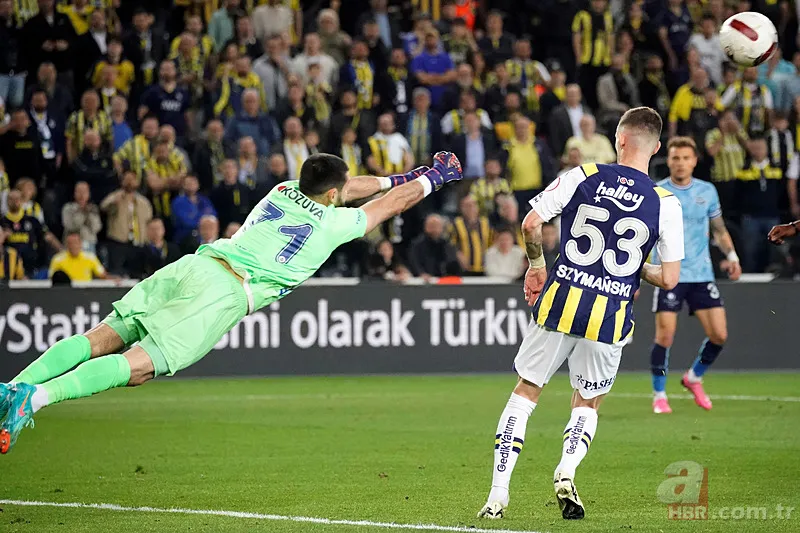 Fenerbahçe-Adana Demirspor maçı sonrası hakem Arda Kardeşler'e şok eleştiri: Penaltı... 13