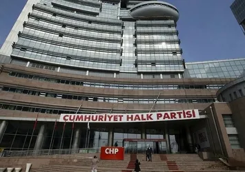 CHP'de israf rüzgarı! Bir aylık SMS ücreti servet değerinde