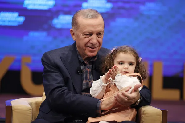 Başkan Recep Tayyip Erdoğan'dan başörtüsü konusunda "referendum" sinyali - 13
