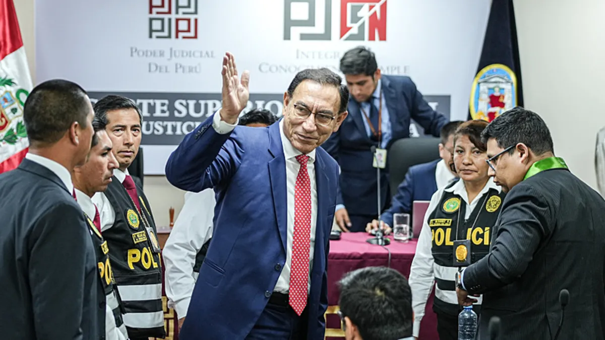 Peru'da eski Devlet Başkanı Vizcarra'ya hapis cezası