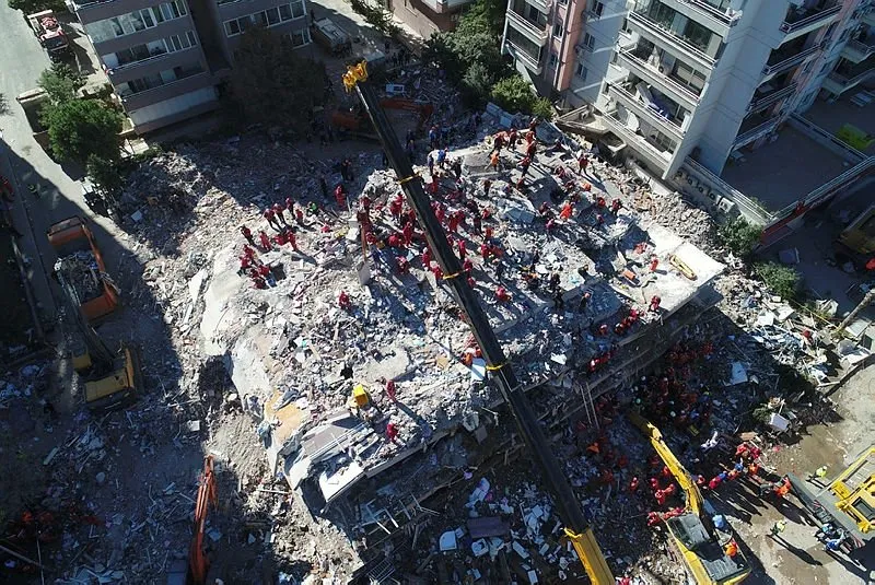 Meb Son Dakika Izmir De Okullar Tatil Mi Depremden Dolayi Okullar 1 Hafta Tatil Mi Oldu