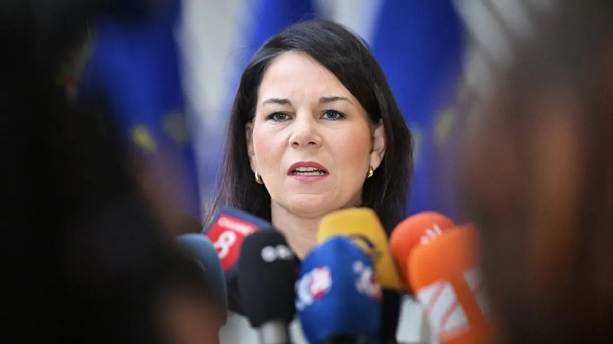 Alman Dışişleri Bakanı Baerbock'tan Kiev'e destek ziyareti