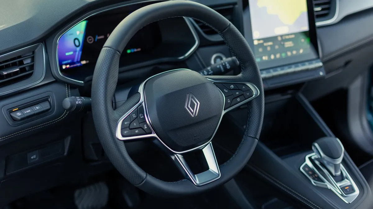 Renault yepyeni bir model daha çıkarıyor! Renault Symbioz ile Tanışın: C-SUV Segmentini alt üst edecek