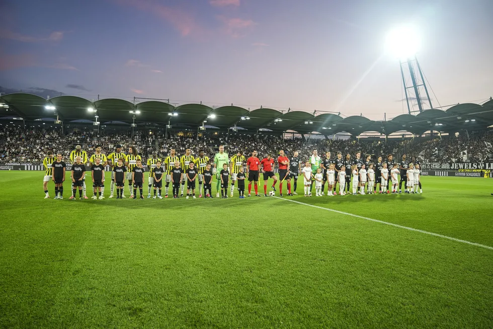canli-fenerbahce-sturm-graz-1786476357272.jpg Kanarya play-off biletini kaptı! Maç sonucu: Sturm Graz 0-1 Fenerbahçe - 1