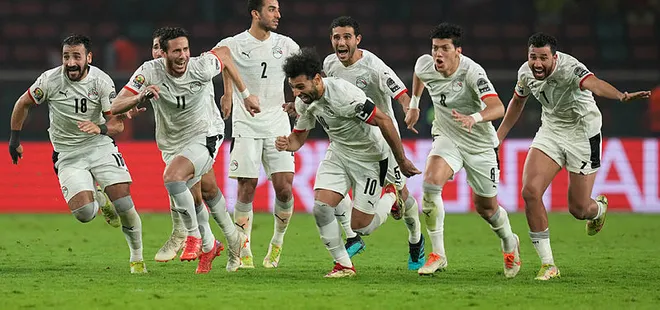 Afrika Uluslar Kupası’nda finalin adı belli oldu! Mısır Kamerun’u devirerek Senegal’in rakibi oldu