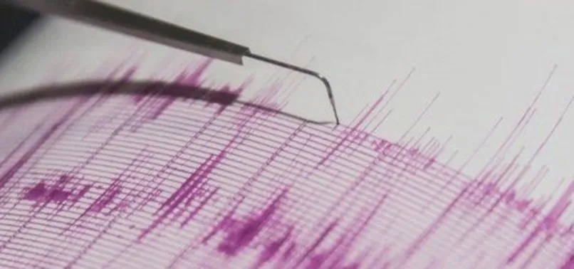 İstanbul'daki deprem sonrası telefon hatları kesildi