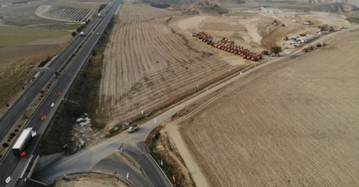 Iki Il Arasi Mesafe 4 Saat Kisaltilacak Yilda 614 Milyon Lira Tasarruf Aydin Denizli Otoyolu Icin Geri Sayim