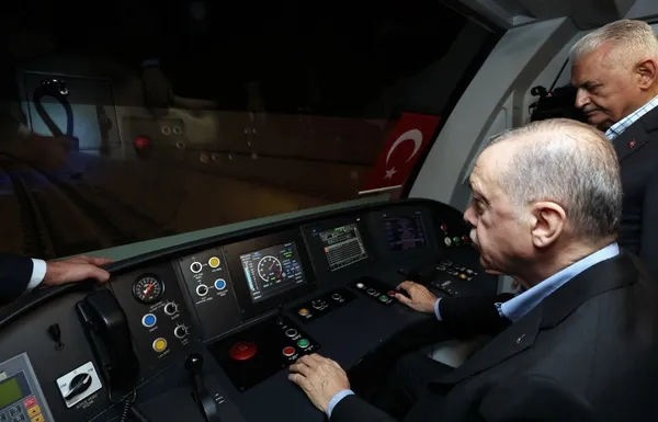 Pendik-Sabiha Gökçen Havalimanı metrosunda İBB gerçekleri! Hani engelleniyordunuz? Hattın bağlantı kısmını yapmamışlar - 3