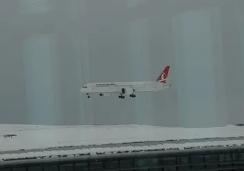 İstanbul Havalimanı'nda seferler normale döndü: 681 uçak havalanacak