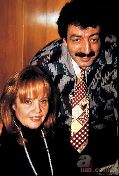 Muhterem Nur kimdir, kaç yaşında? Müslüm Gürses ve Muhterem Nur arasında kaç yaş fark var? 3