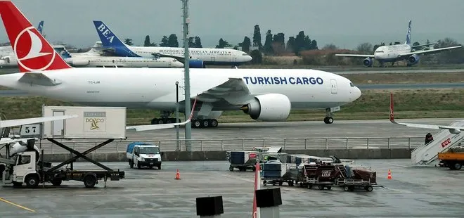 THY’nin yeni kargo uçağı Boeing 777 İstanbul’da