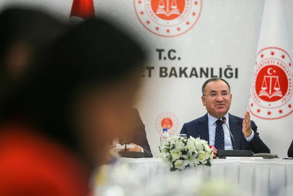 Son dakika: Adalet Bakanı Bekir Bozdağ’dan Sinan Ateş cinayeti açıklaması! Kimliği belli tetikçi aranıyor