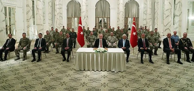 Son dakika: Başkan Erdoğan, Azerbaycan Görev Grubu’ndaki askerleri kabul etti