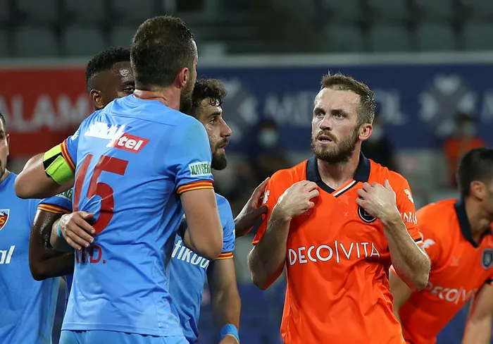 Son dakika: Trabzonspor'dan Edin Visca açıklaması: Anlaşma sağlandı - 4