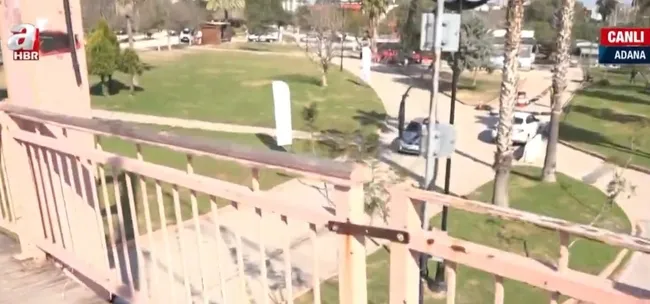 Adana’da asma köprüler bakımsız bırakıldı! Köprülerin korkulukları tellere bağlandı