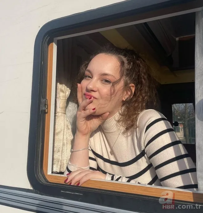 Yargı'nın Tuğçe'si Merve Ateş'in bu halini gören inanamadı! Meğer yıllar önce Sihirli Annem dizisinde oynamış... 4