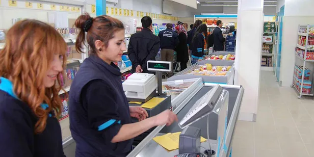 A101 2024 personel maaşları ne kadar olacak? 2024 Asgari ücret zammı ile yeni maaşlar kaç TL’ye yükselecek? İşte zamlı maaşlar…