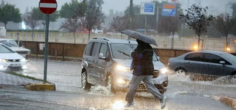 Meteoroloji'den son dakika hava durumu açıklaması! Sağanak ve fırtına uyarısı geldi | 31 Aralık 2020 hava durumu