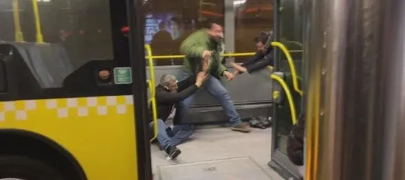 Son dakika: Metrobüste dehşet saçan bıçaklı saldırgan tutuklandı! İfadesi "pes" dedirtti - 3