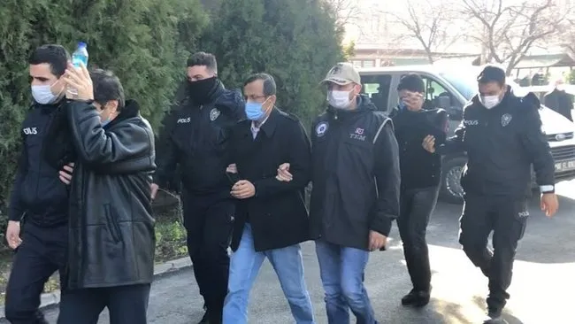 Son dakika: Rütbesini FETÖ elebaşı takmıştı! Tuğgeneral Serdar Atasoy'un apoletleri söküldü - 3