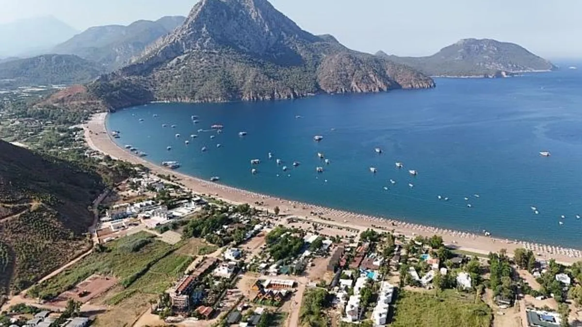 Antalya'da feci ölüm! Denize atlayınca boynu kırıldı...