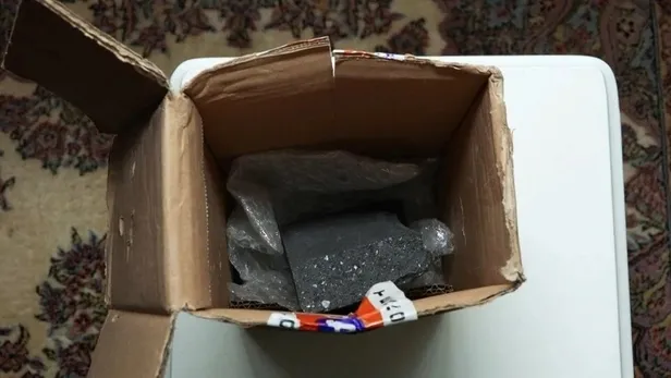 hayaller-kabusa-dondu-gunlerce-para-biriktirdi-paketten-cikan-seye-inanamadi-1709796934528.jpg Hayaller Kabusa Döndü! Günlerce Para Biriktirdi, Paketten Çıkan Şeye İnanamadı! - 2
