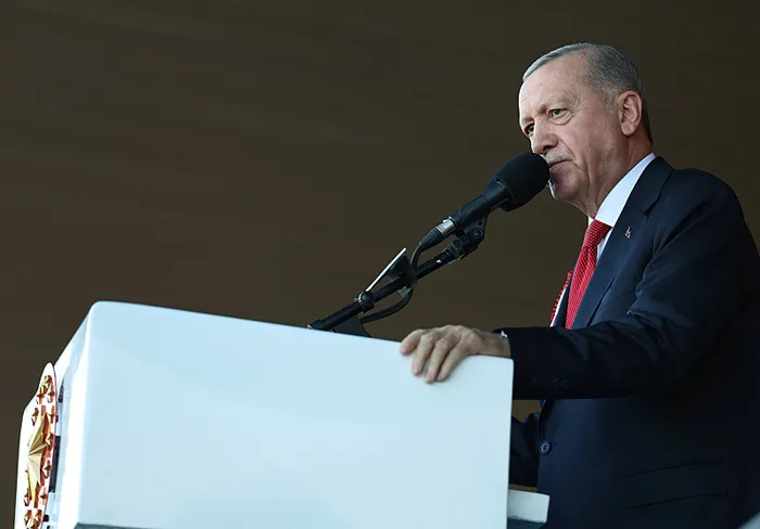 baskan-erdogan-kara-harp-okulu-diplomasi-toreninde-konustu-istanbul-ile-kudusu-kim-ayirabilir-1725036758844.jpg Başkan Erdoğan Kara Harp Okulu Diplomasi Töreni'nde konuştu: İstanbul ile Kudüs'ü kim ayırabilir?