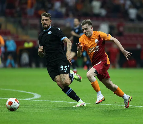 galatasarayda-kerem-akturkoglu-krizi-yildiz-oyuncu-sozlesmeye-serbest-kalma-maddesi-ekletmek-istiyor-1633816908991.jpg Galatasaray'da Kerem Aktürkoğlu krizi: Yıldız oyuncu sözleşmeye serbest kalma maddesi ekletmek istiyor - 1