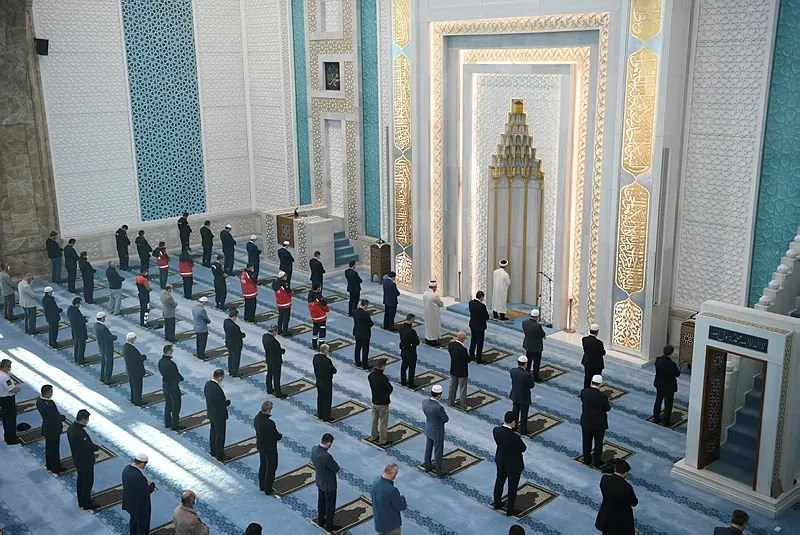 Diyanetten Cuma Namazi Icin Uyari Afisi
