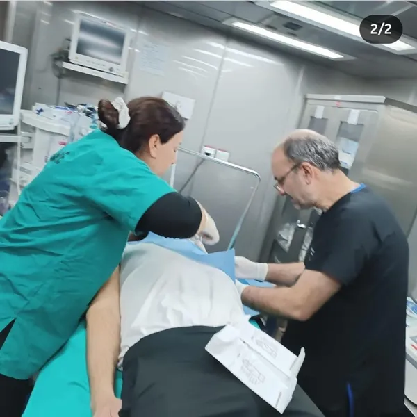 Dev yüzer hastane milletin hizmetinde!