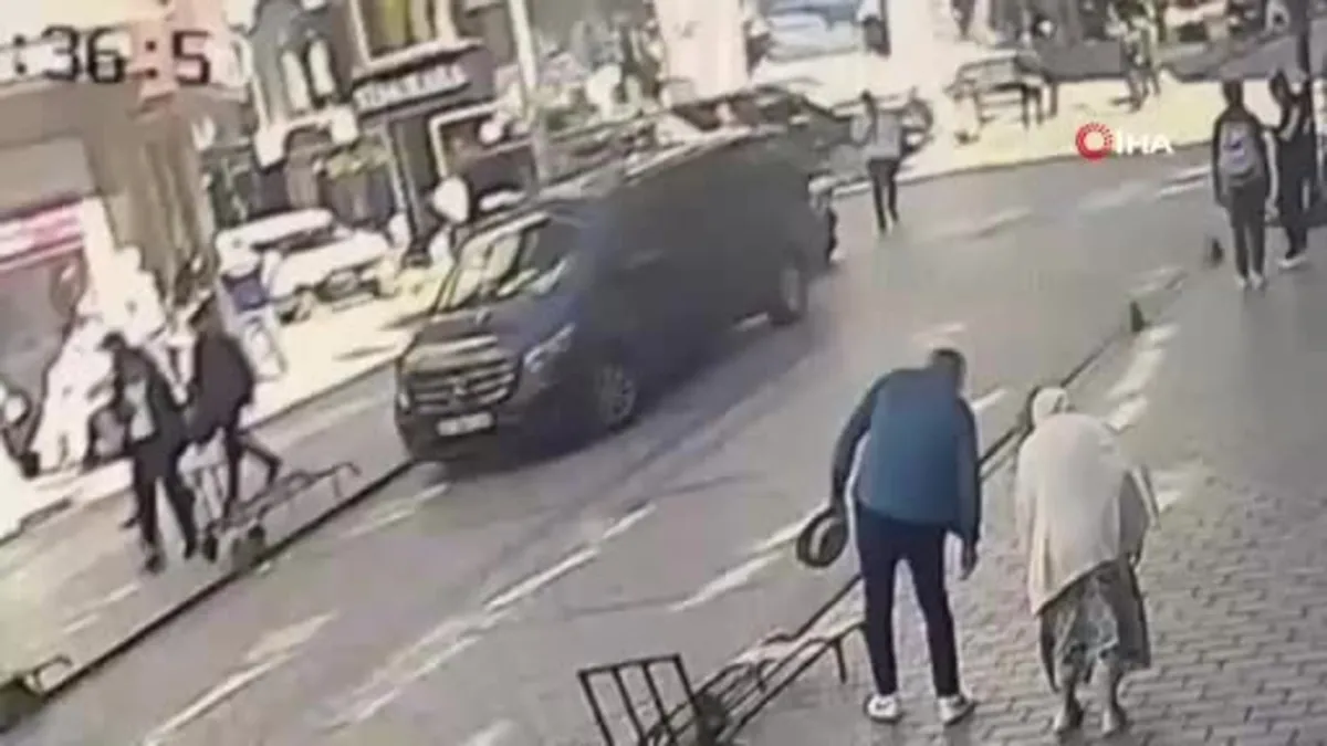 Fatih'te faciadan dönülen kaza kamerada