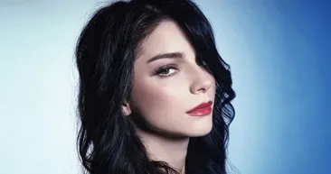 Merve Boluğur’u gören tanıyamadı! Son hali Sinem Ünsal’a benzetildi