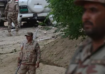 Pakistan’da bombalı saldırı: 25 ölü