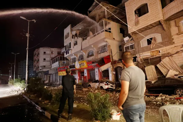 İsrail savaş uçaklarıyla Gazze'yi vurdu - 8